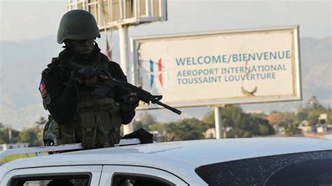 Haiti Başkenti Port-au-Princeteki Havaalanı Silahlı Çetelerin Saldırılarına Karşı Savunuluyor